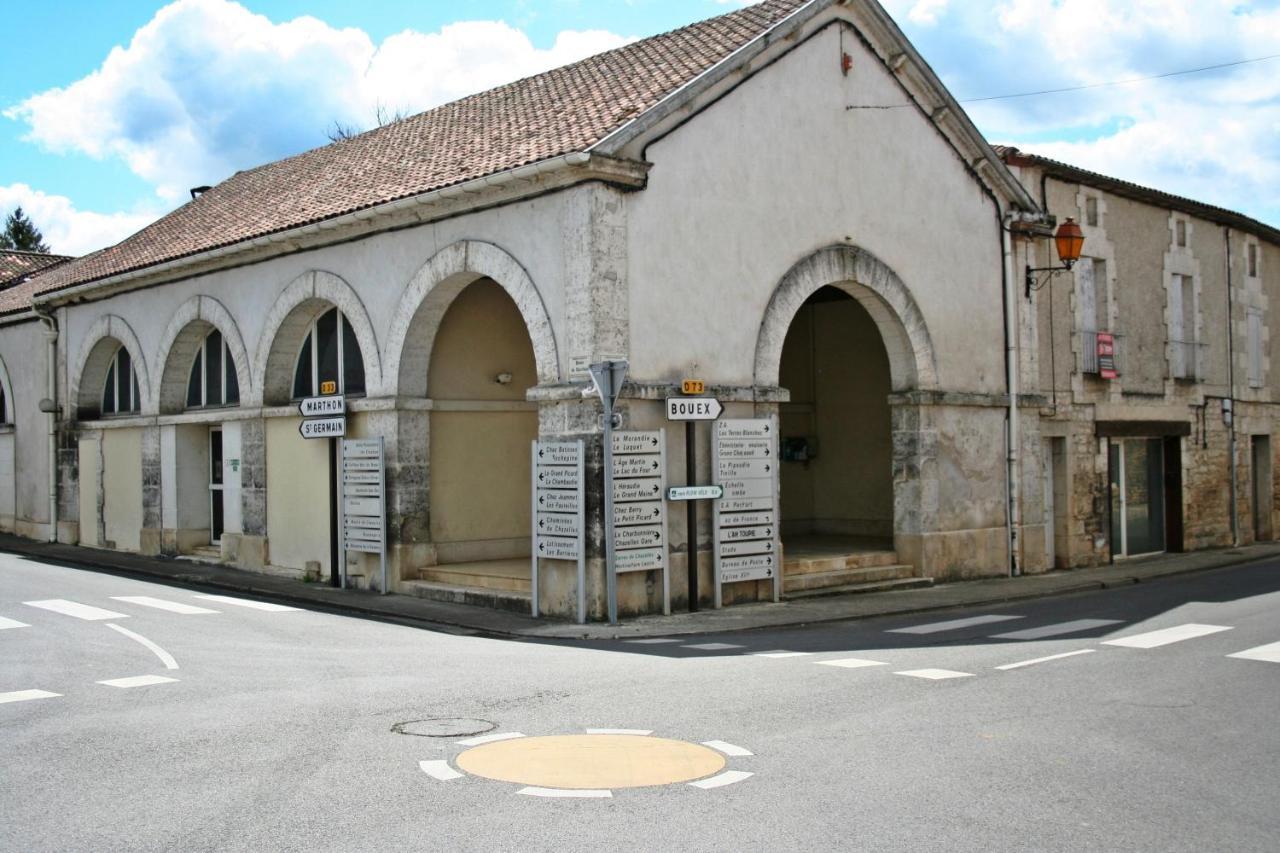 Bonabri Vacances - Chambres D'Hotes Chazelles  Buitenkant foto