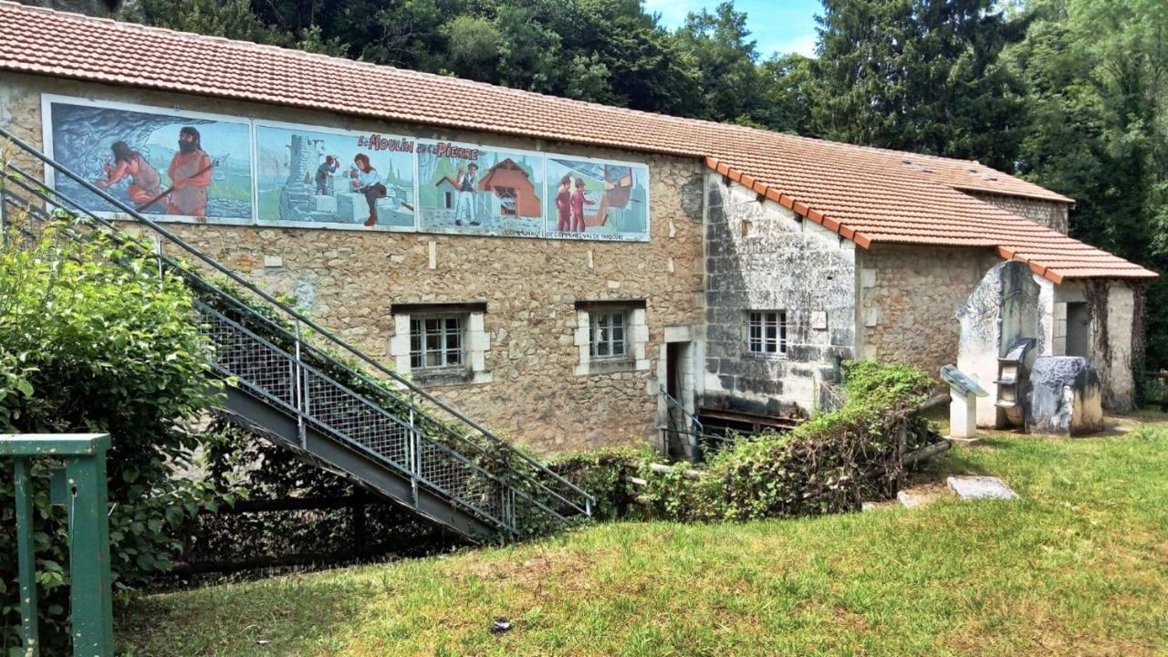 Bonabri Vacances - Chambres D'Hotes Chazelles  Buitenkant foto