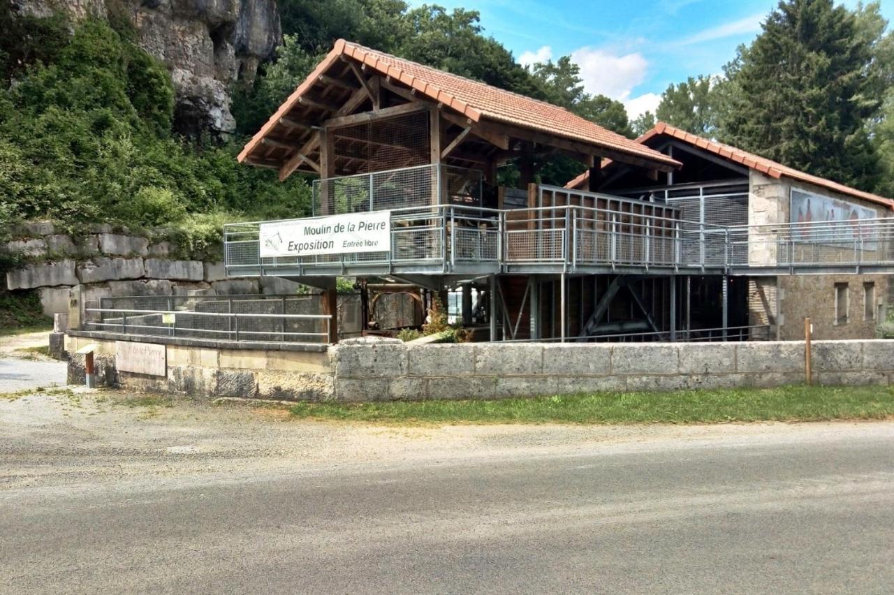 Bonabri Vacances - Chambres D'Hotes Chazelles  Buitenkant foto